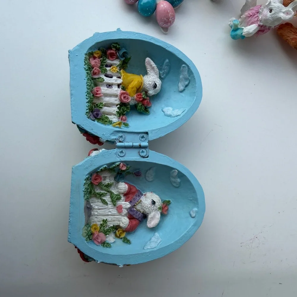 Vintage Cottontale Collection Easter Decor Lot Rabbits Tree Ornaments B-9